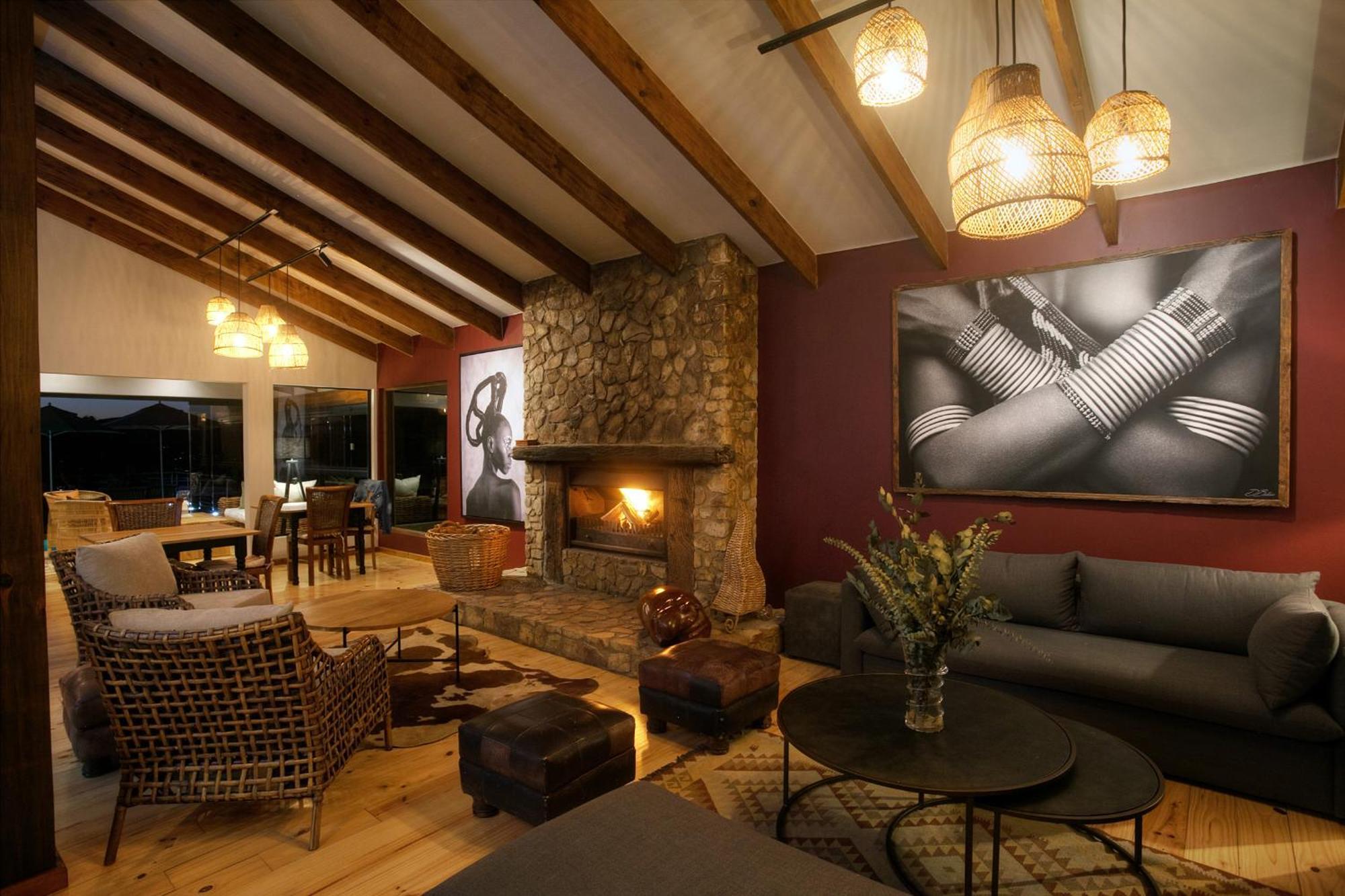 Elephant Hide Of Knysna Guest Lodge Exterior photo