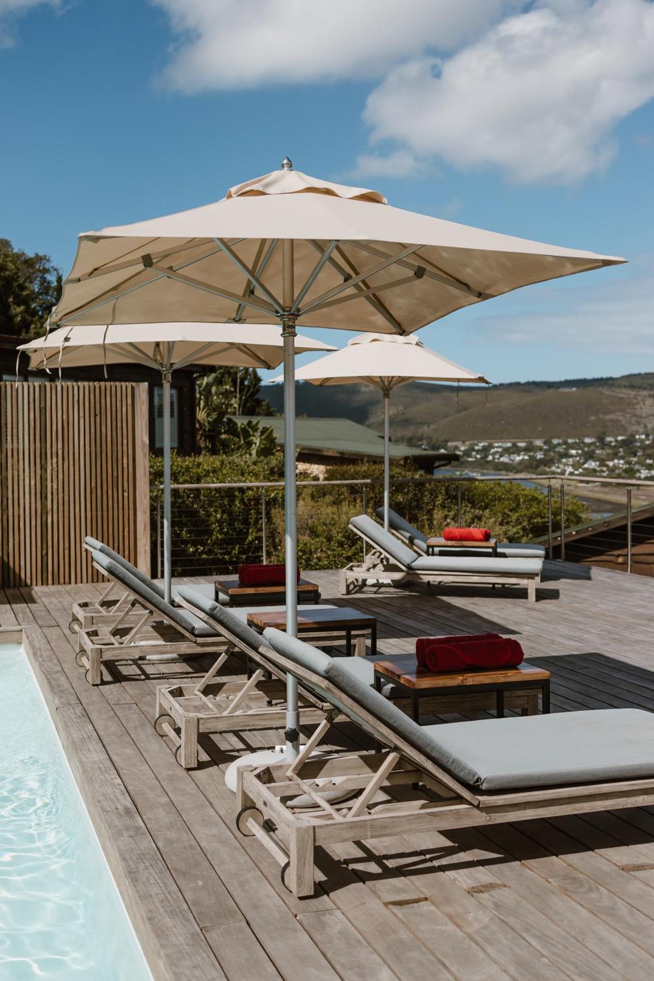 Elephant Hide Of Knysna Guest Lodge Exterior photo