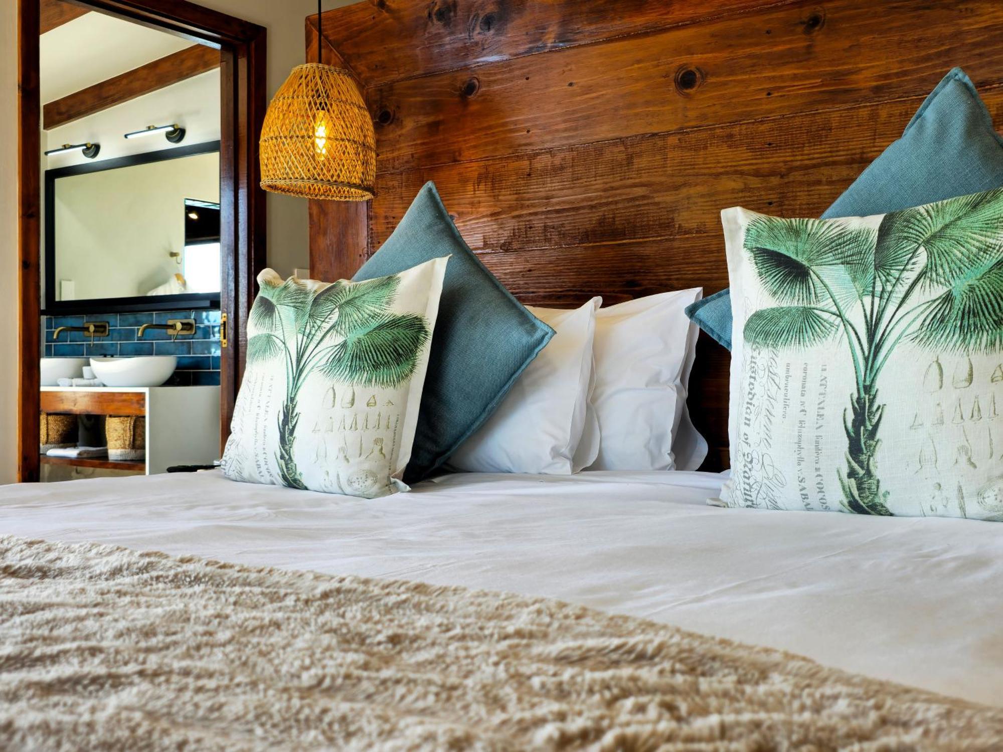 Elephant Hide Of Knysna Guest Lodge Exterior photo